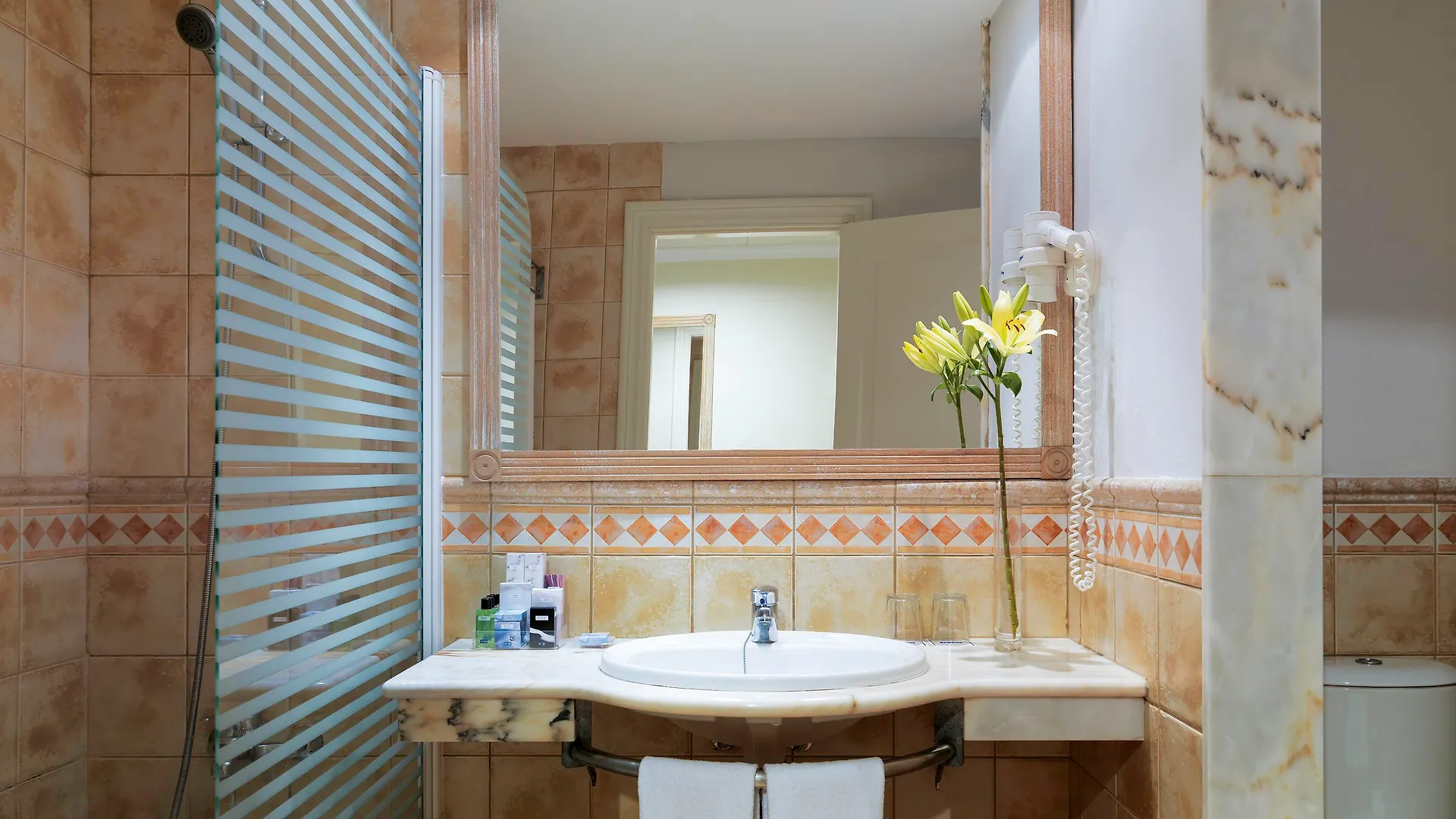 **** Hotel H10 Playa Esmeralda - Adults Only Costa Calma Spain